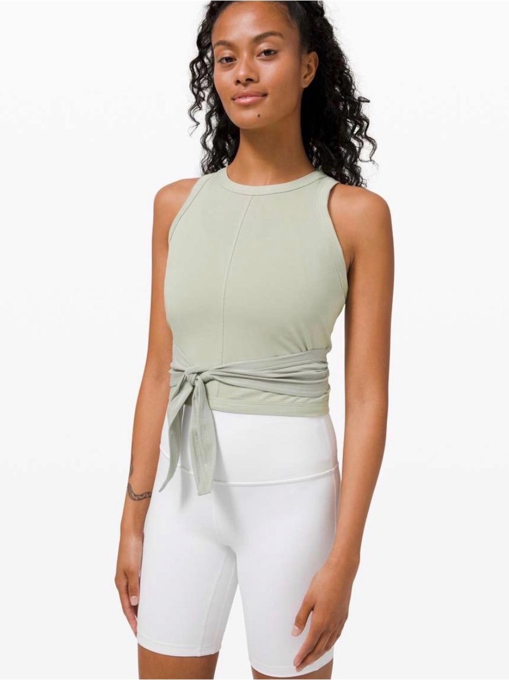 Lululemon turn to tie tank